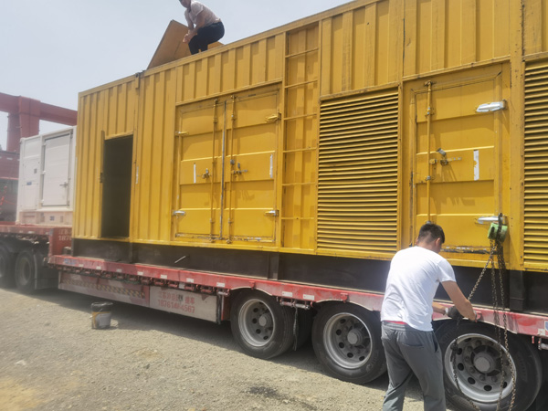 龙江发电机出租100KW发电机需要什么规格的电缆线？