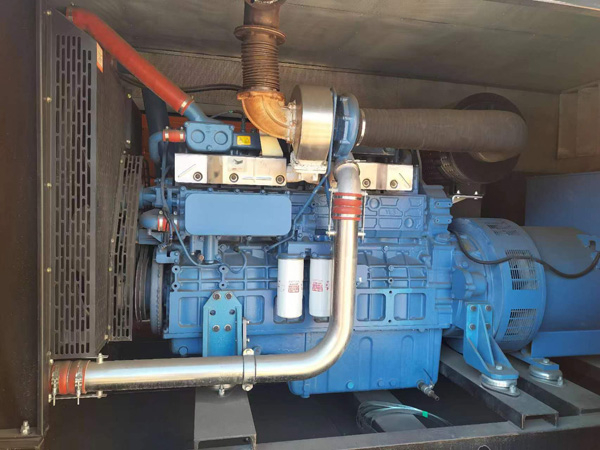 龙江柴油发电机组一般有几种电压输出？