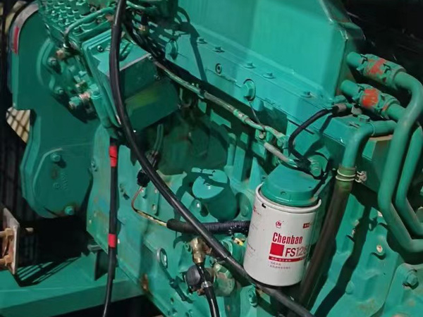 龙江如何确定新的发电机组控制系统是否与原系统兼容？